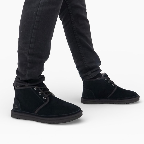 UGG Neumel Chukka Boots Men's US 10 Black Suede Lace-Up Ankle Boots - Picture 2 of 15